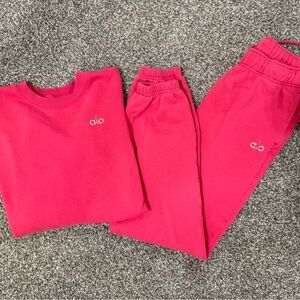 ALO Yoga Hot Pink Sweatpants and Sweatshirt Set Size Medium Sweatshirt & Small
